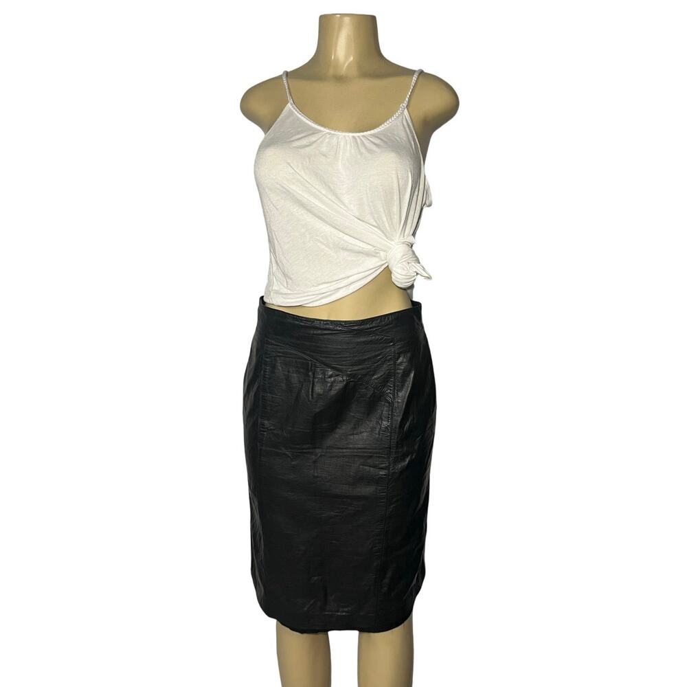 Vintage Toffs Genuine Leather Black A-Line Zip Up Skirt 29"‎ waist.